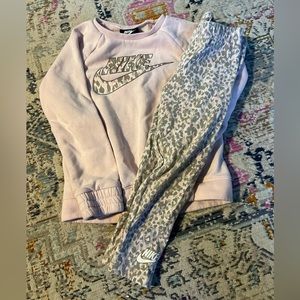 Nike girls 4T matching set